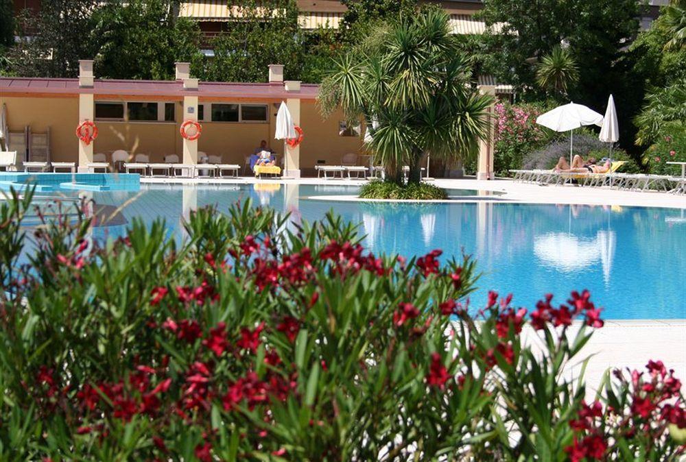 Astoria Resort Riva del Garda Exterior photo